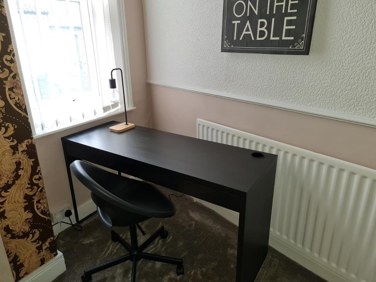 Ferienwohnung Large 3 Bed Flat, Free Parking Newcastle upon Tyne Exterior foto